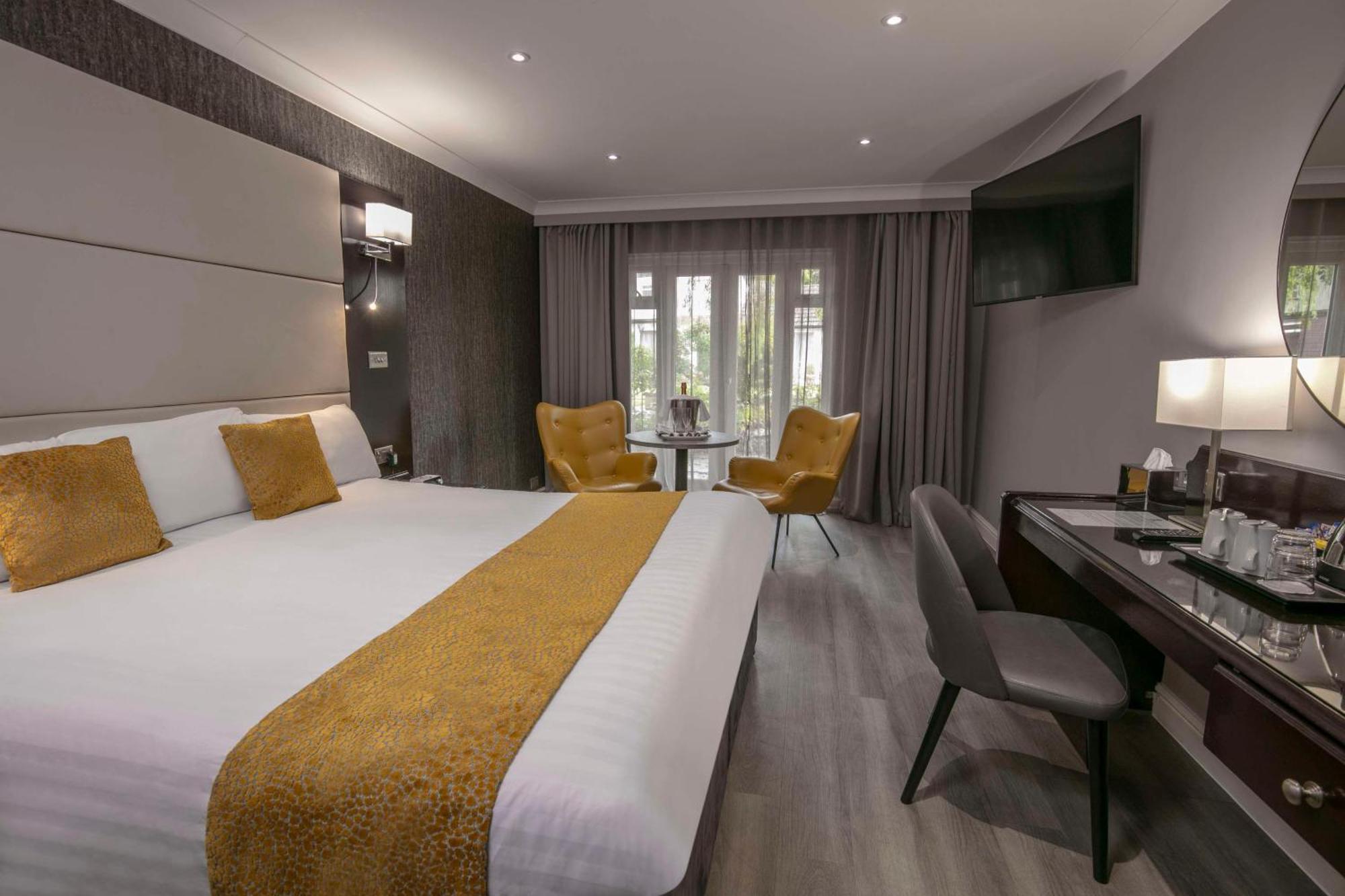 Best Western Premier Heronston Hotel & Spa Bridgend  Exterior foto